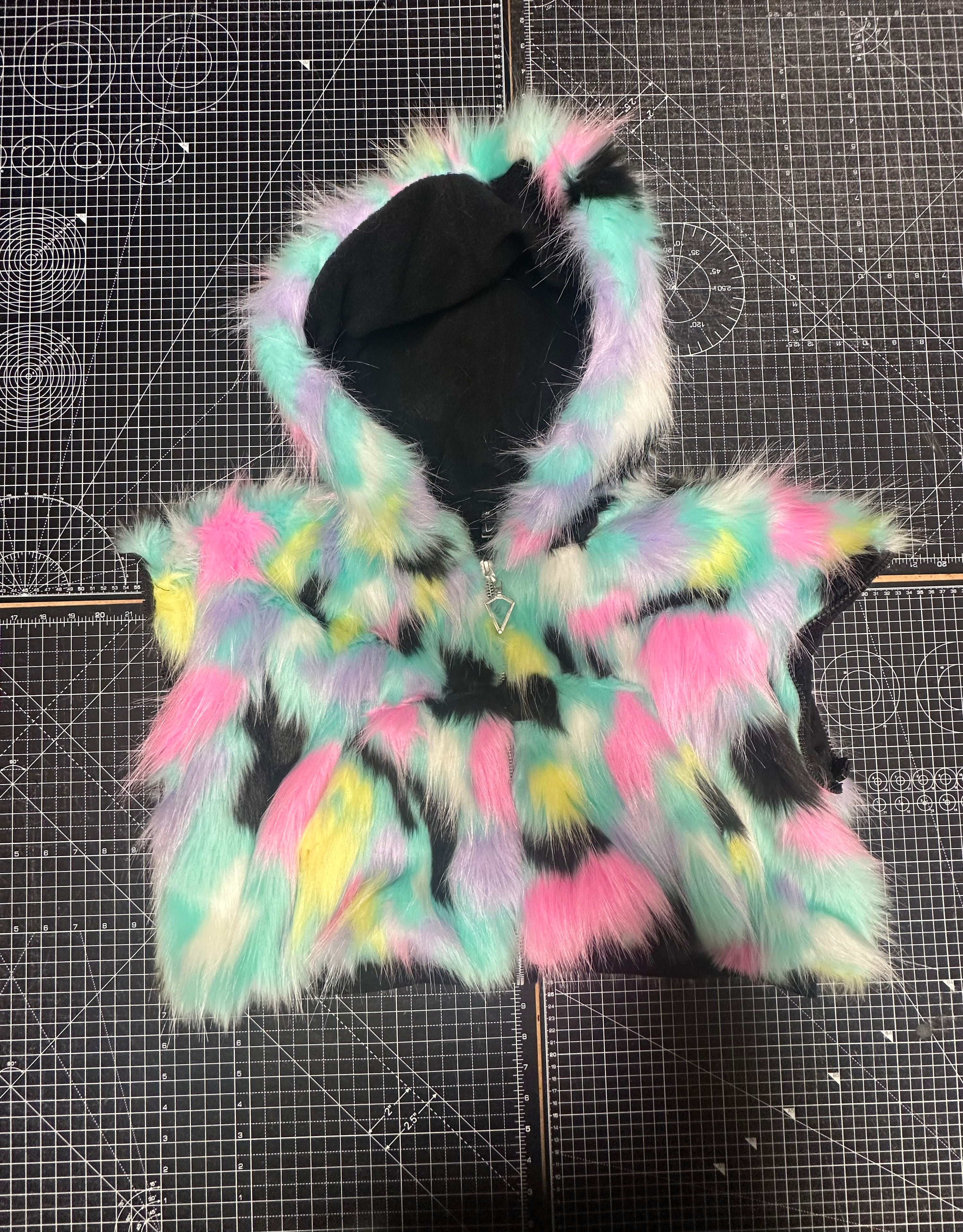 Pastel Faux Fur Cropped Bodywarmer (S/M)