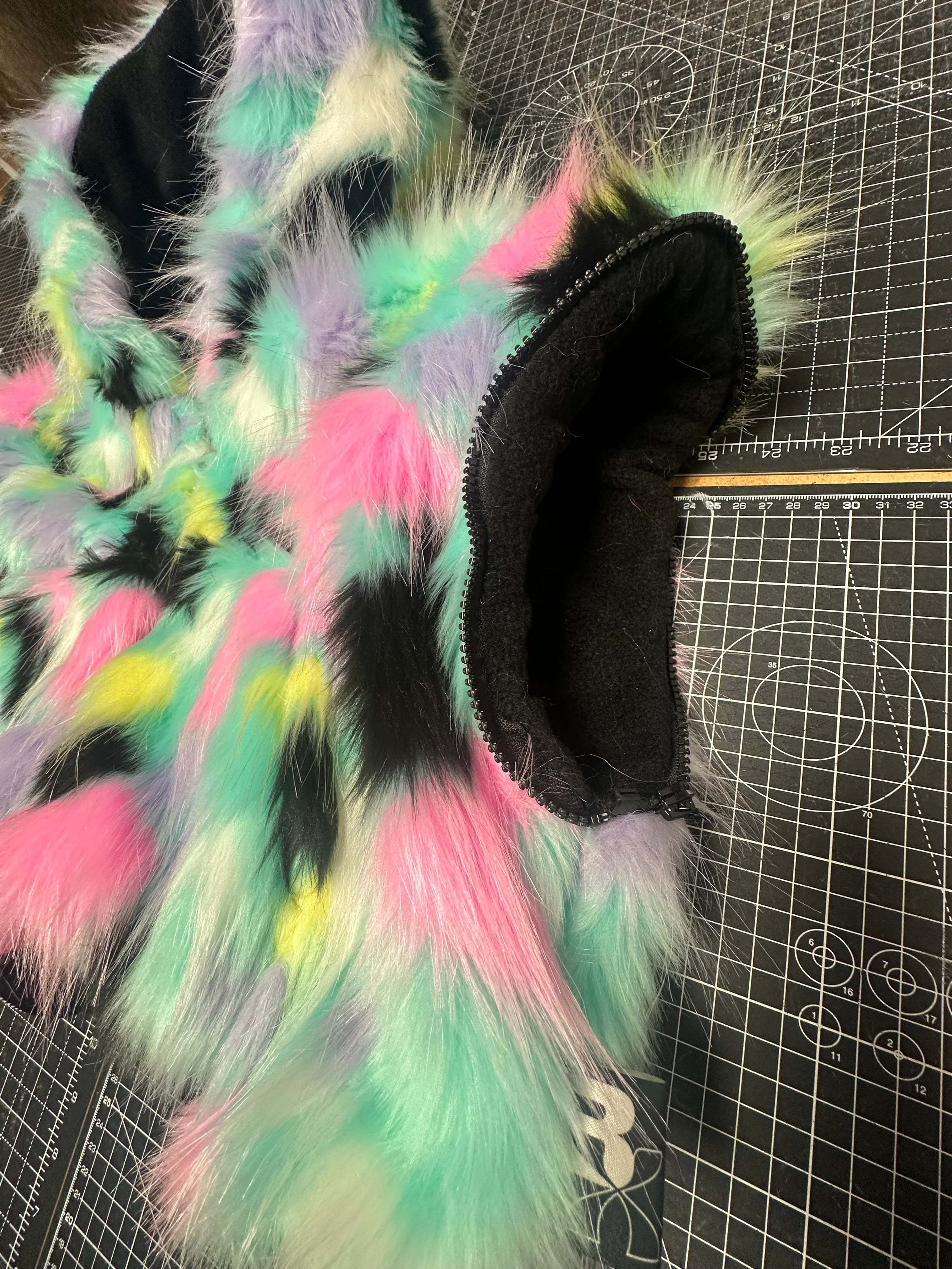 Pastel Faux Fur Cropped Bodywarmer (S/M)