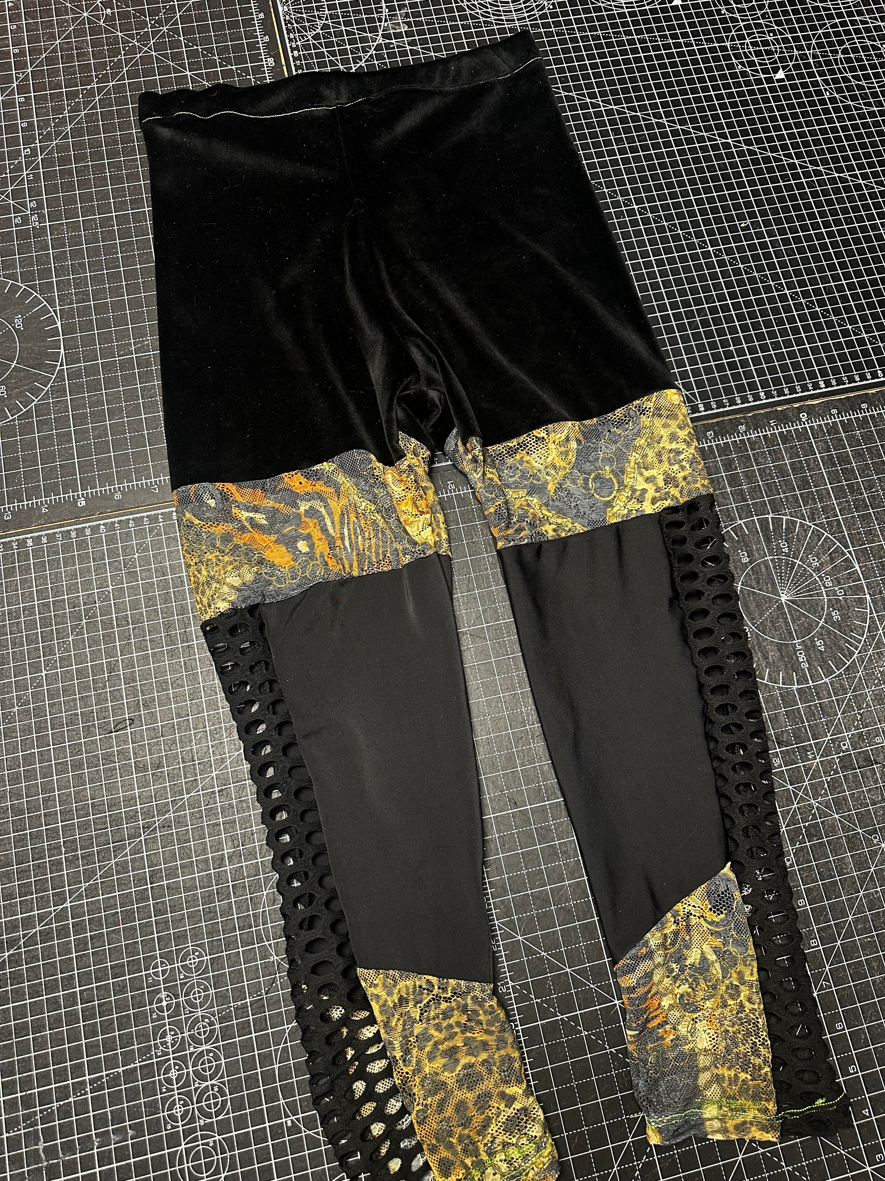 Black Velour X Leopard Lace Panelled Leggings (L)
